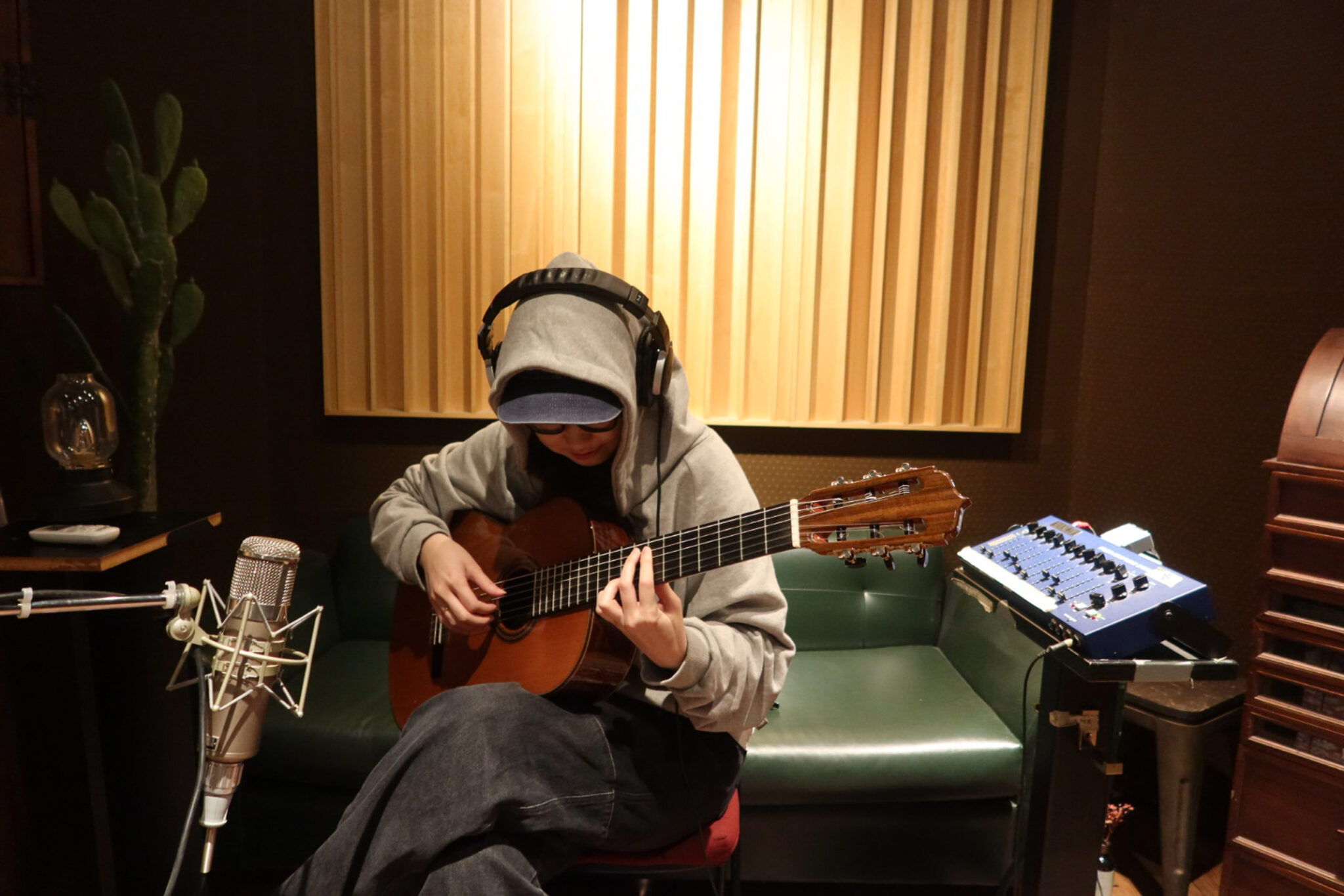 03, 피스오브서울, 강아솔, 아무도-없는-곳에서-모두가-있는-곳으로