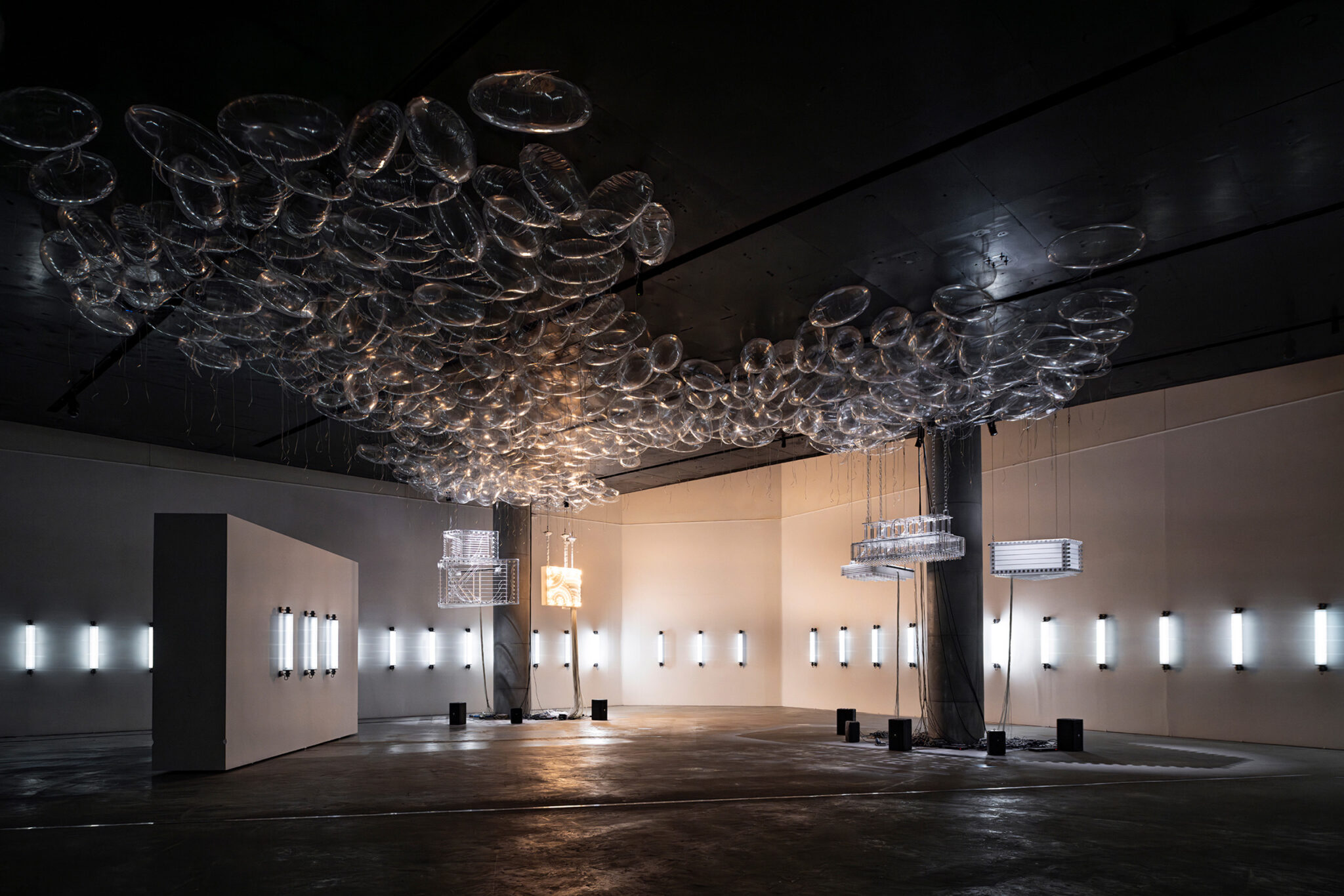 02_현대미술설명서_필립파레노