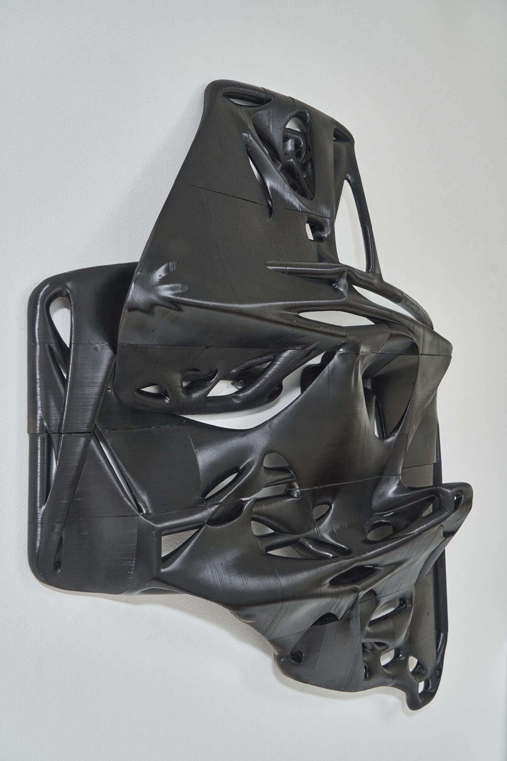 ‹나약한 근육 중복 없이 새 사용자 등록›, 2021, 생분해성수지에 수전사, 1040×950×180mm (piece)