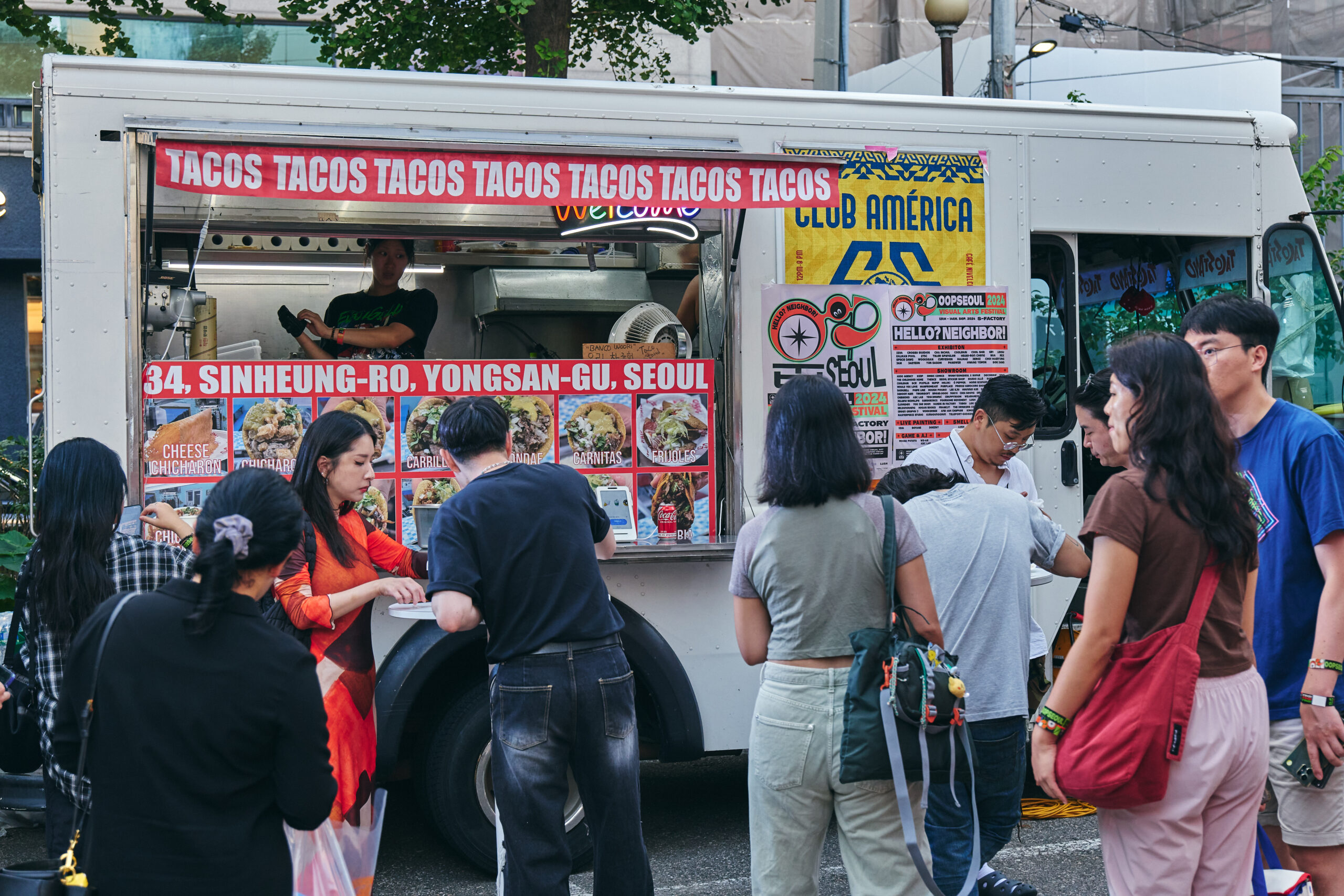 웁OOP-&-악수AXOO_27